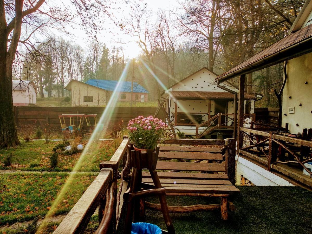Panorama Hotel & Spa Černivci Esterno foto