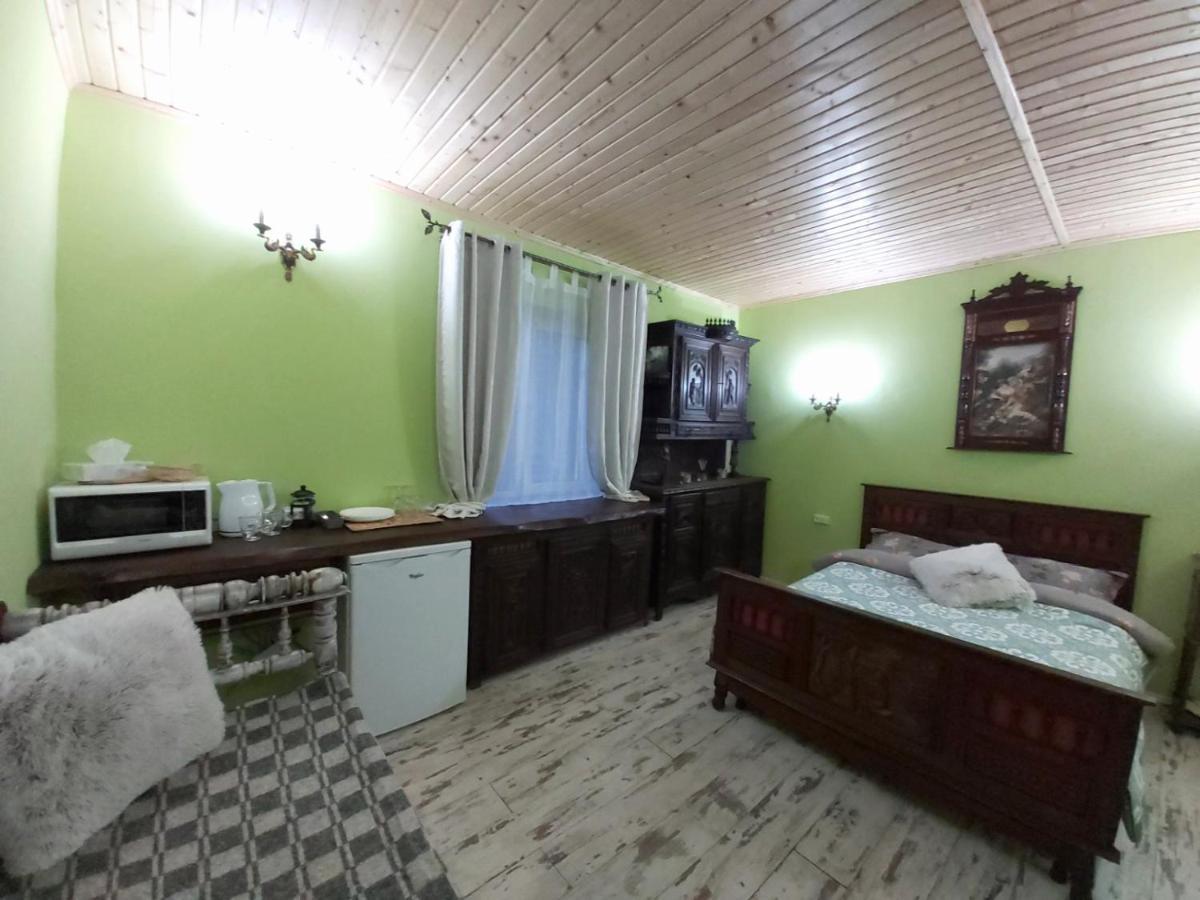 Panorama Hotel & Spa Černivci Esterno foto